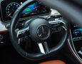 Foto Mercedes-Benz C 220d AMG Line / Night Paket / Pano / Keyless GO / MBUX / HUD / Záruka + Servis