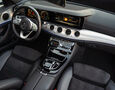 Foto Mercedes-Benz E 300 de AMG Line EQ Power Hybrid / Multibeam LED / Widescreen / Distronic+ / 360 cam